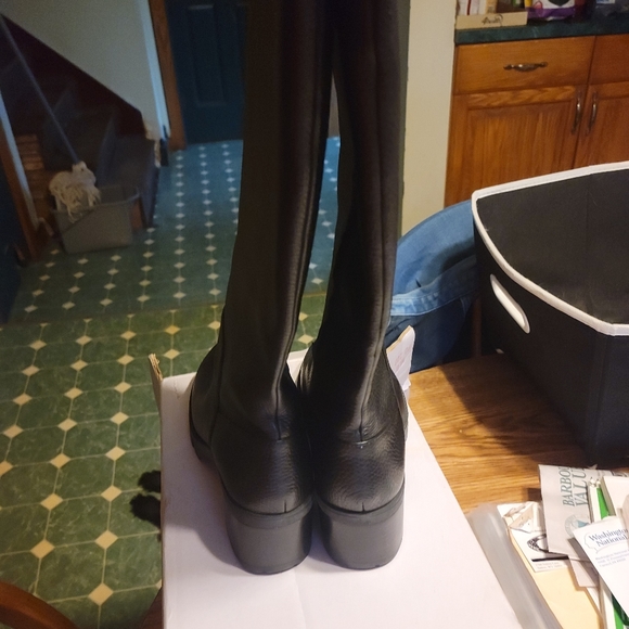 Coach Boots - Picture 11 of 16